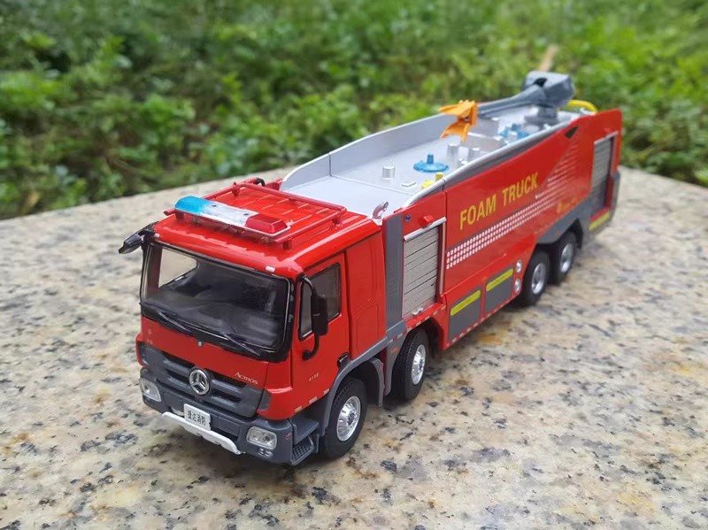 1/50 Scale Mercedes-Benz ACTROS China JieDa Foam City Fire Truck Diecast Model