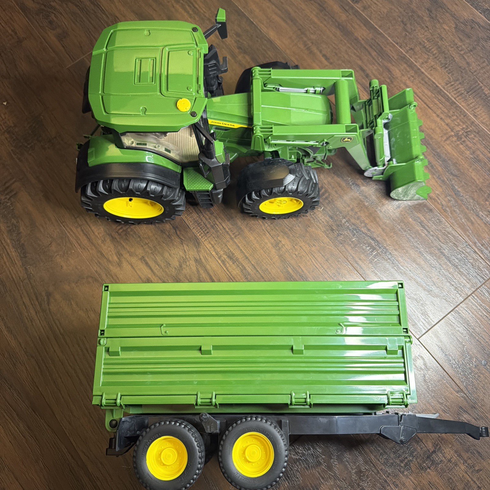 Bruder John Deere 7R 350 Tractor w/ Front Loader 1:16 Scale Farm Toy SEE PICTURE