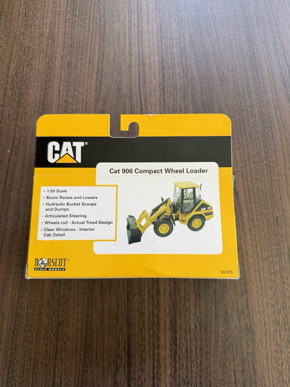Norscot CAT 906 Compact Wheel Loader Model 1:50 Scale New