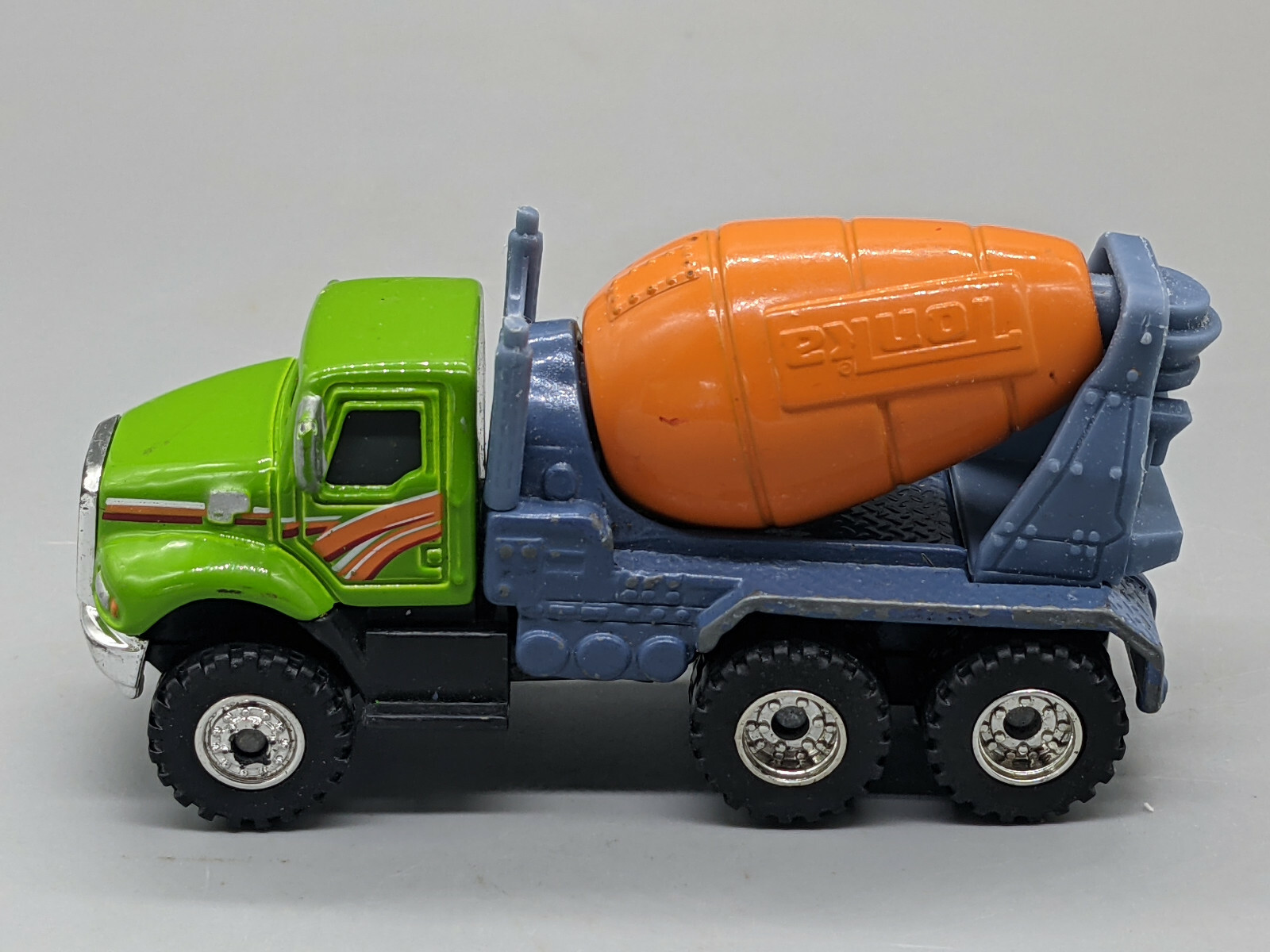 Hasbro Tonka Concrete Cement Truck Diecast #06404 2012 RARE Color Green 1:53