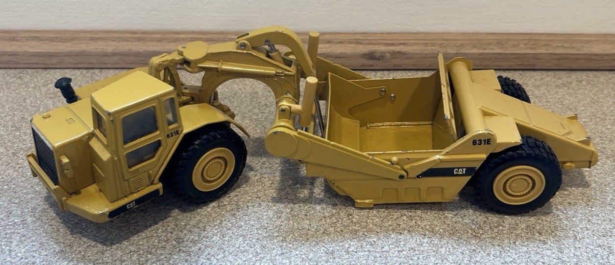Caterpillar CAT Norscot 631E Wheel Tractor Scraper