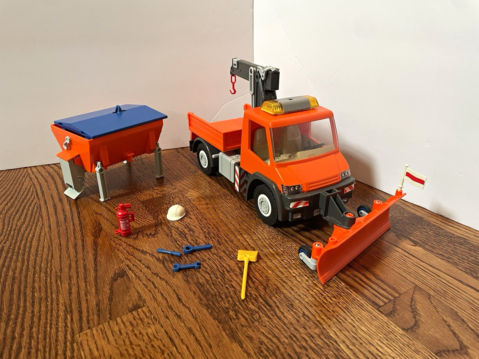 Play mobile road maintenance truck 4046