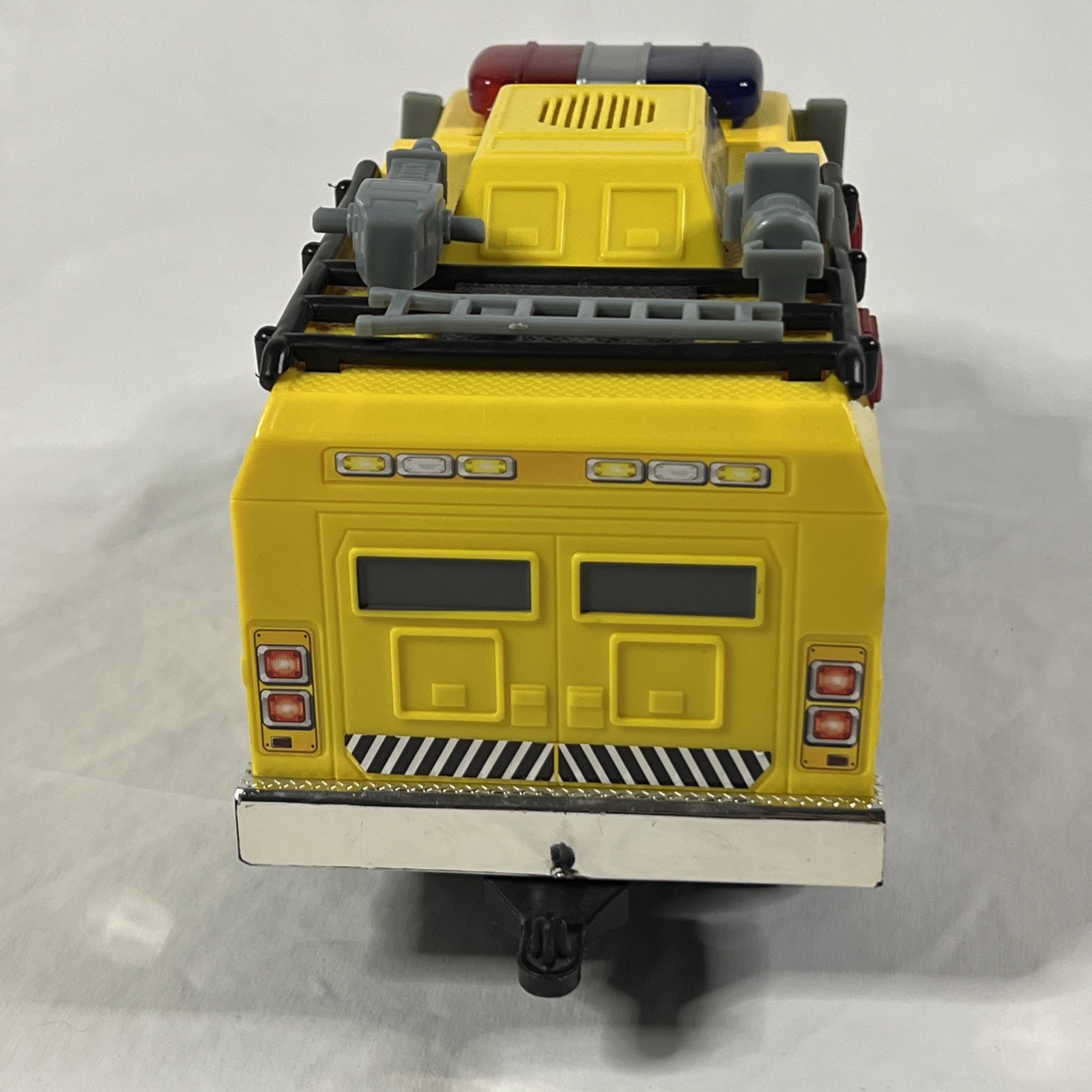 2011 Tonka construction truck with lights and sounds black front yellow back