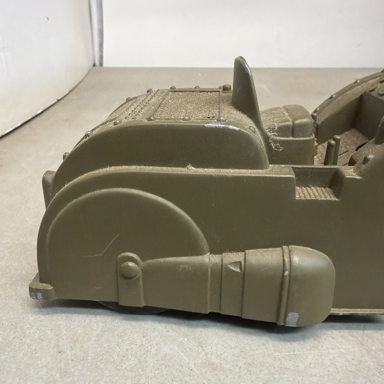 VINTAGE HUBLEY KIDDIE TOYS MILITARY ASPHALT ROLLER Die Cast 10” Long Green Army