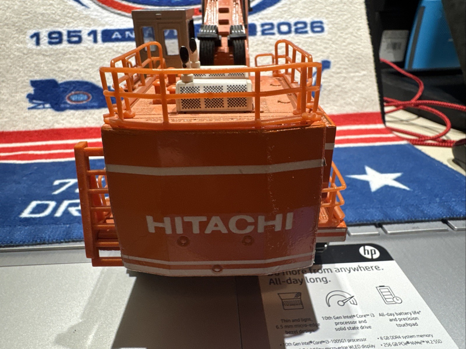 Hitachi EX1800 Giant Excavator 1/60 Scale. Free Shipping