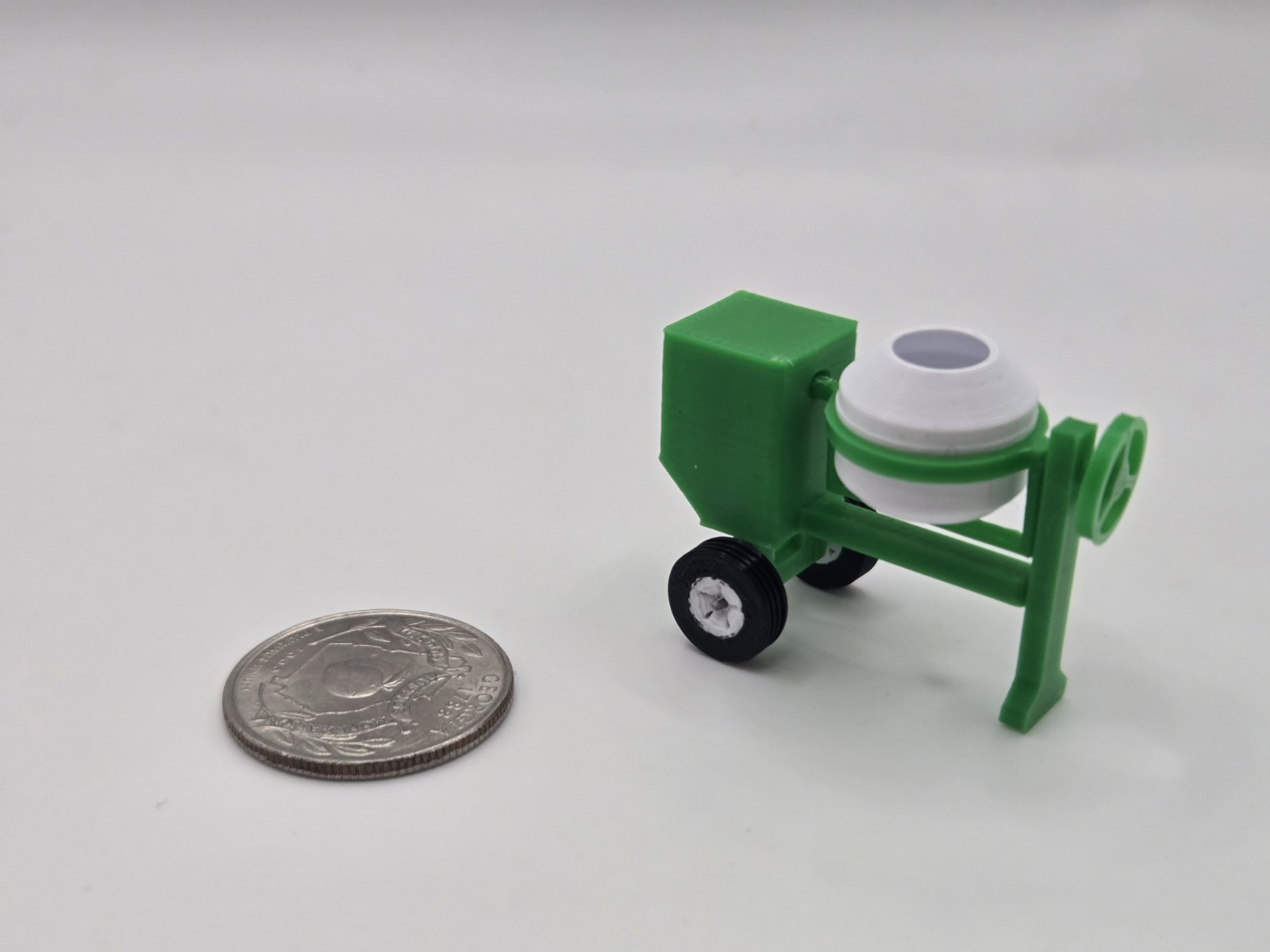 1/64 Scale Posable 12CF Concrete Cement Mixer in Green