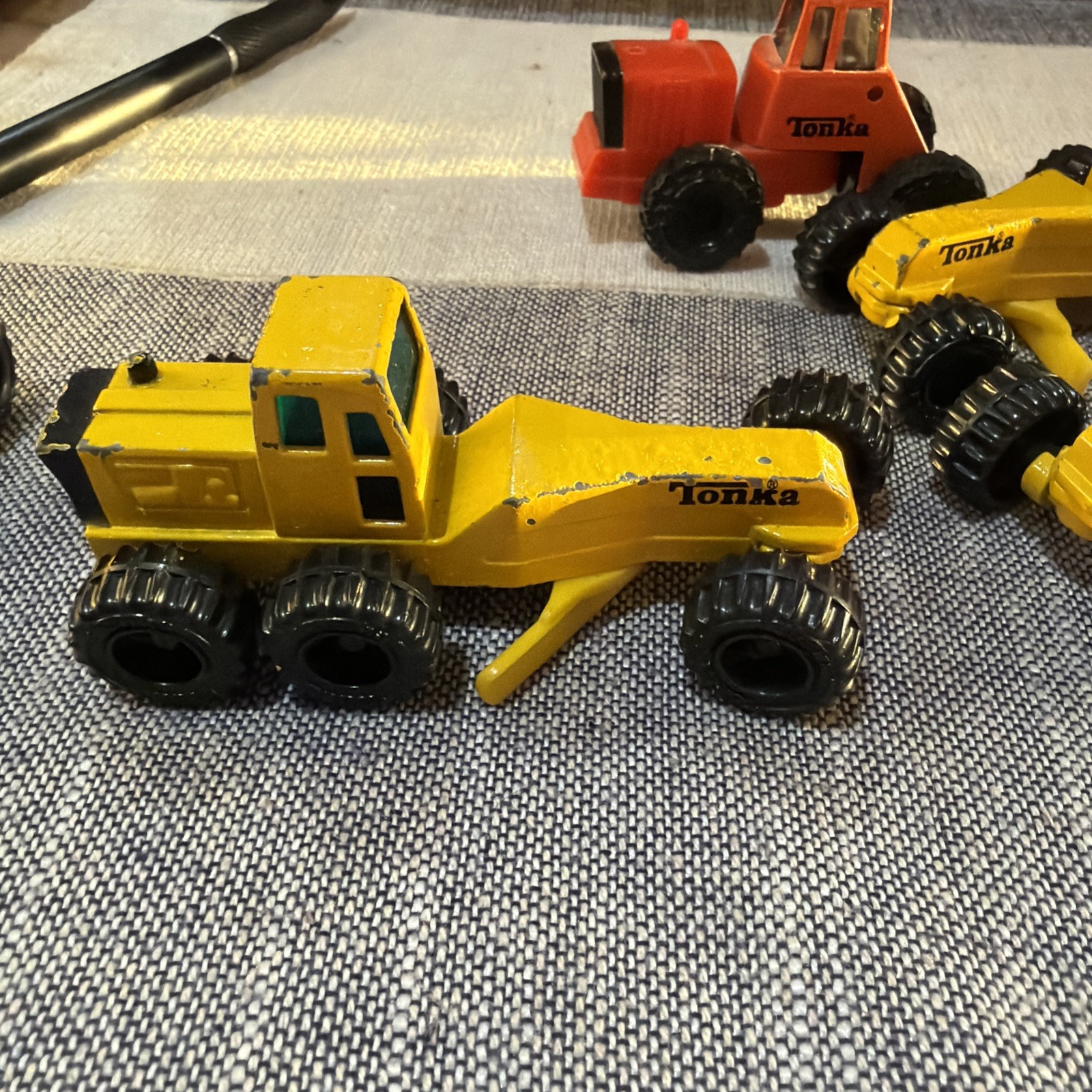 Lot of 4 1992 & 94 Tonka Diecast Construction Heavy Duty Equipment