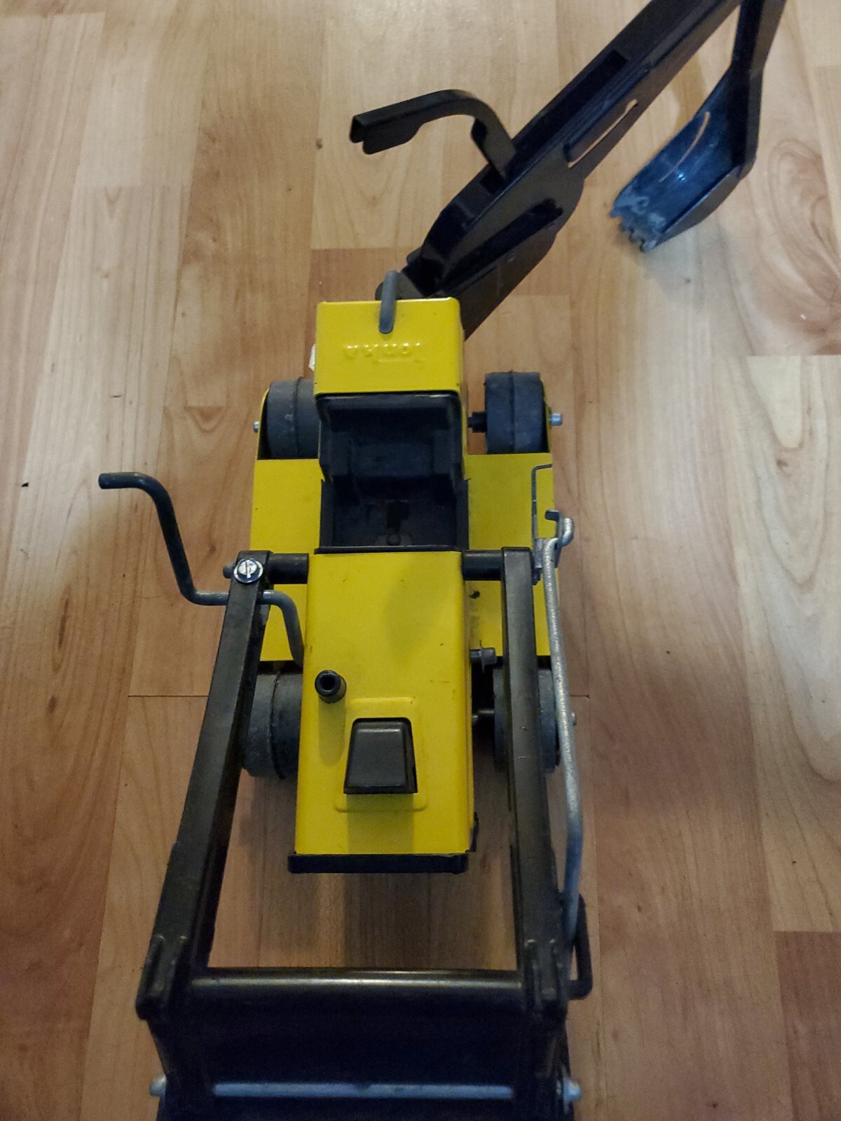 Vintage Metal Tonka T-6 Track Front End Loader/Backhoe Bulldozer