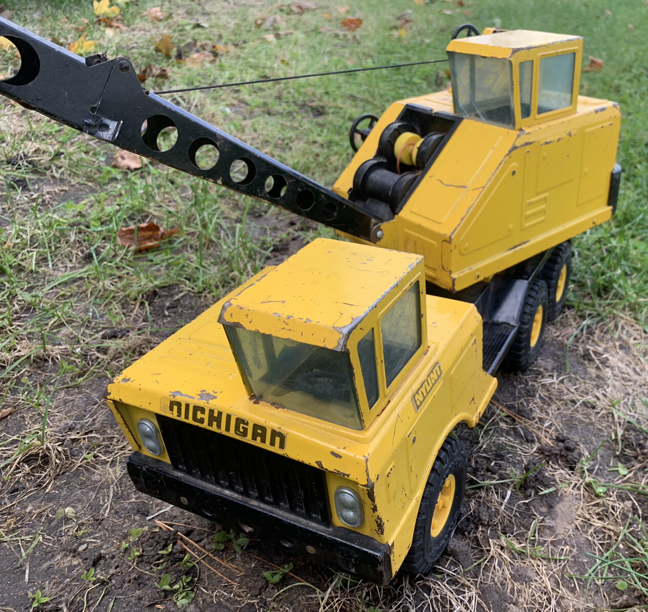 Vintage Nylint MICHIGAN Crane Truck Late 60’s – early 70’s Yellow Black