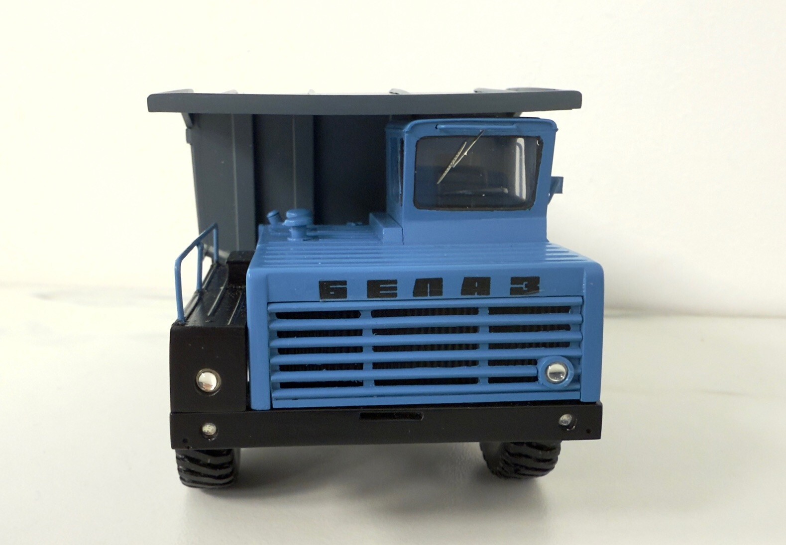 Resin 3D 1/50 BelAZ 540A Dump – Grey – Custom Built by Fankit Models