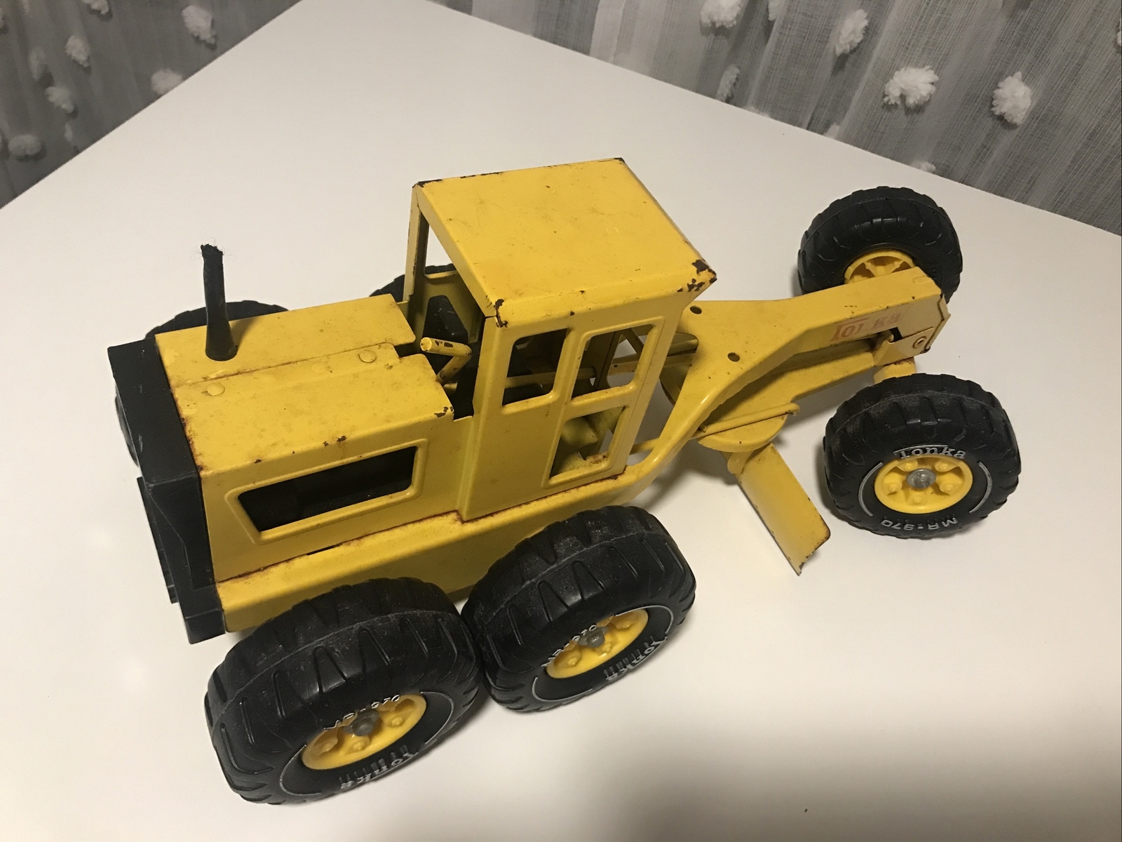 Vintage 70’s TONKA MR-970 Road Grader Metal Yellow Construction Toy Vehicle 18”