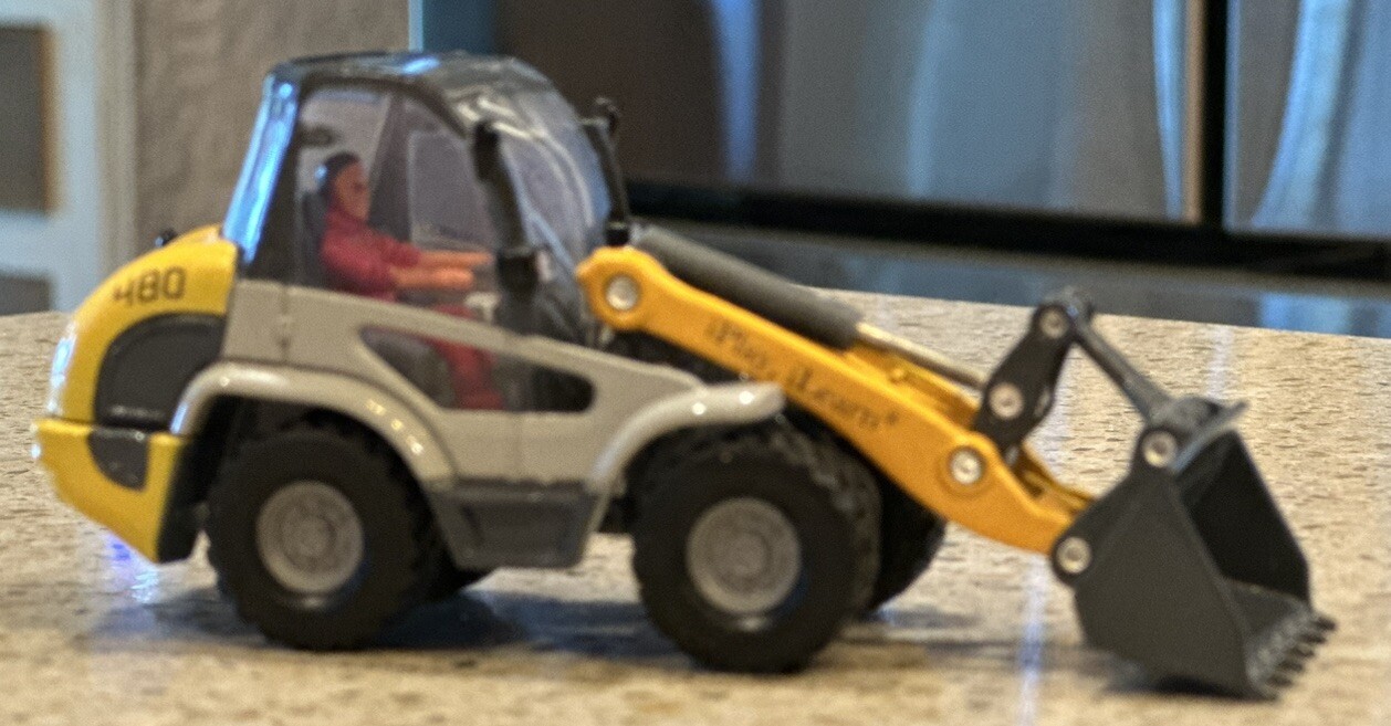 KDW~Four wheel loader Model Alloy Shovel Forklift Truck Diecast Engineering 1:50