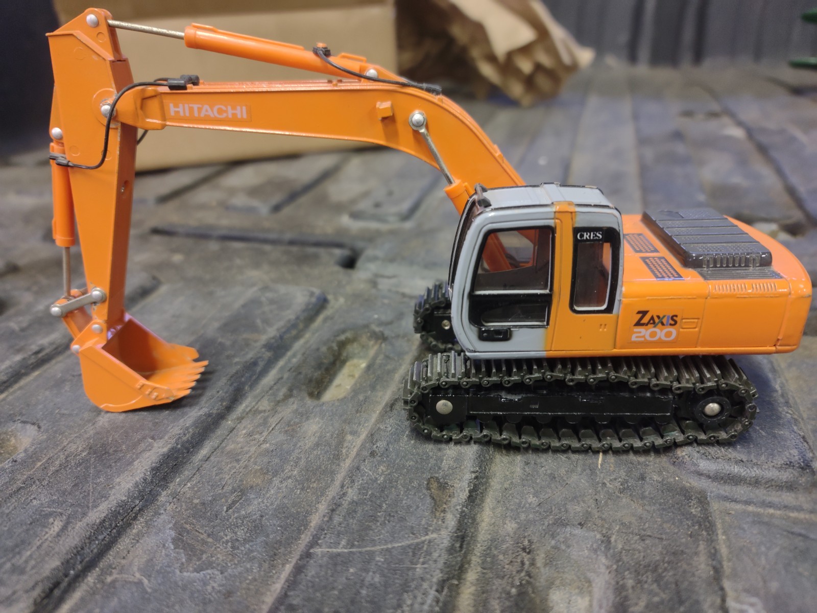 Goodswave 40 Scale Hitachi/Zaxis 200 Diecast Excavator