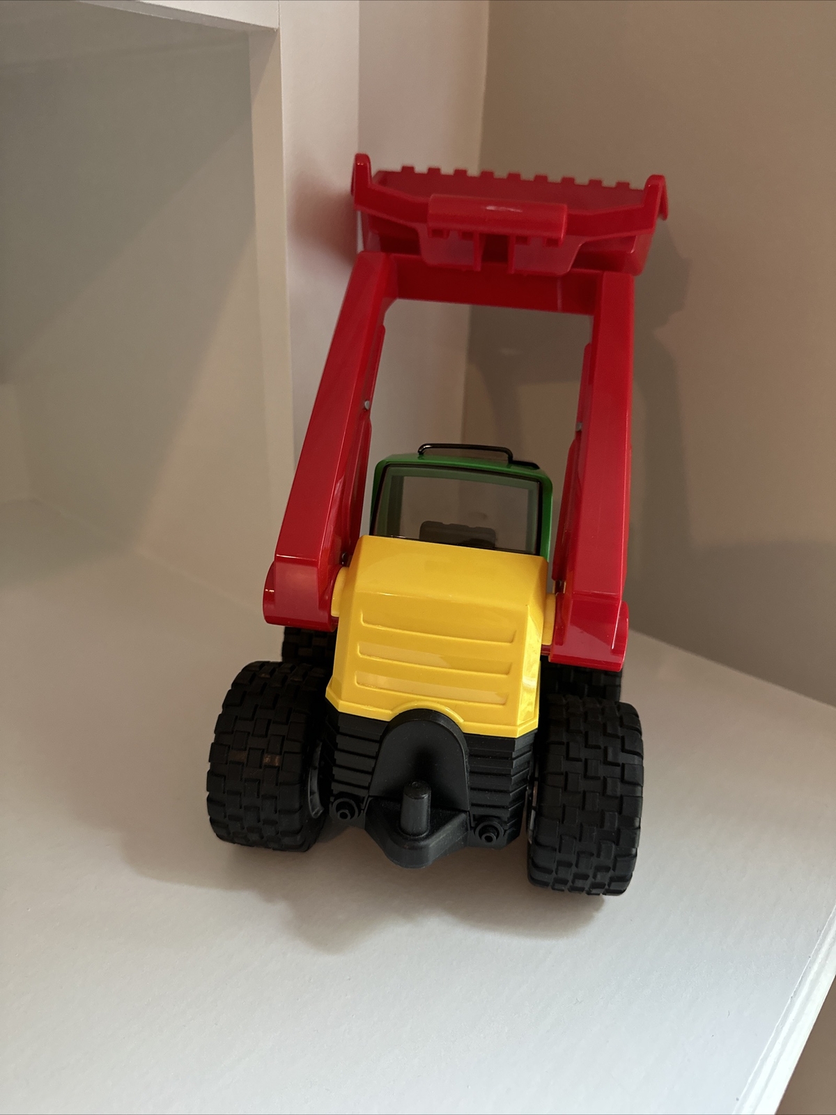 BRUDER ROADMAX LOADER TRUCK GERMANY 2011 EXCELLENT COND 2009/01 RED GREEN YELLOW