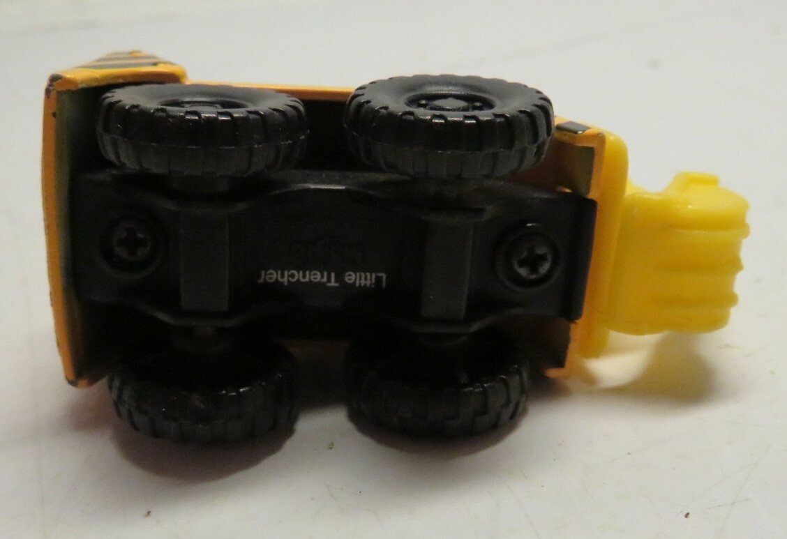 Maisto Die Cast Little Trencher Bob Cat Type Backhoe Used Skid Steer Bobcat Toy