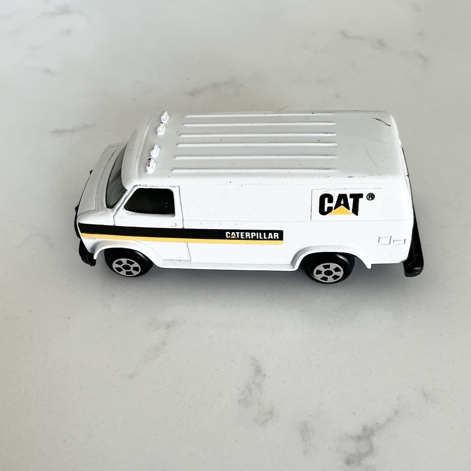 Ertl 1:64 CAT Caterpillar Parts Van Diecast