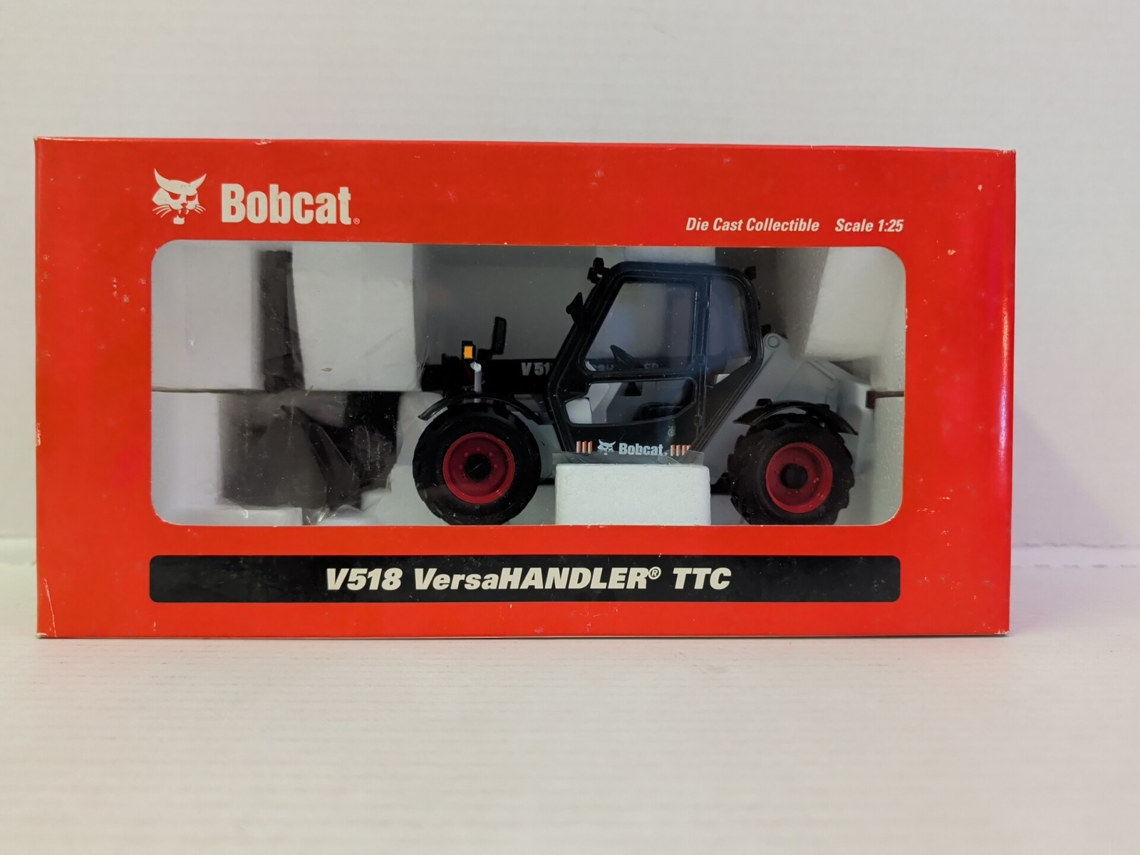 Bobcat V518 Versahandler TTC – Clover 1:25 Scale Diecast Model #6904670 New
