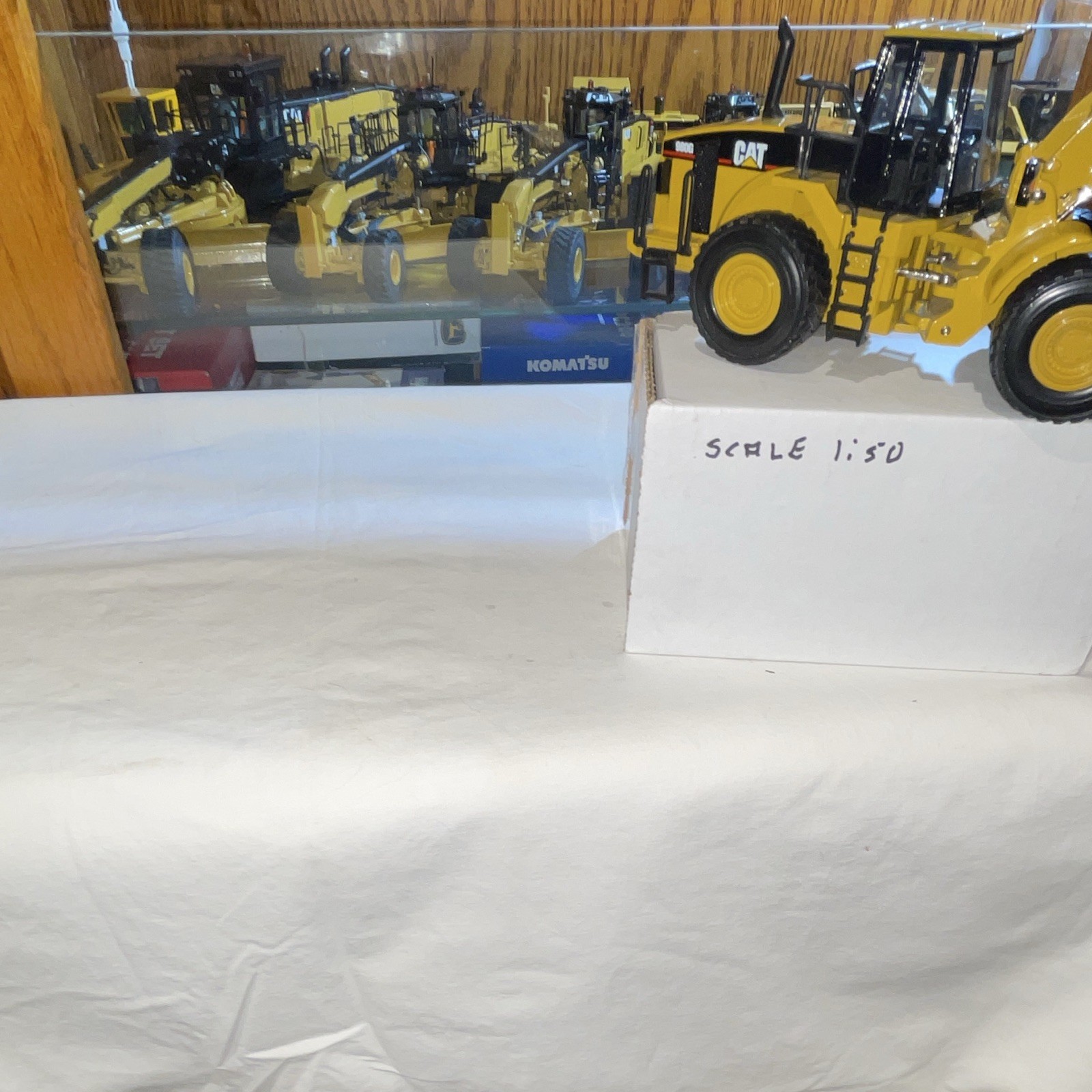CAT 980G Wheel Loader Diecast Model 1:50 Yellow Black