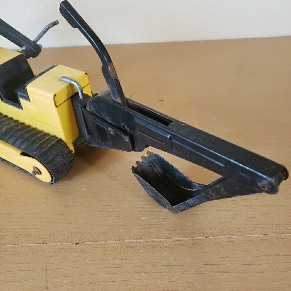 Vintage 1960s 70’s Tonka Toy Truck Yellow Metal Backhoe Loader Excavator