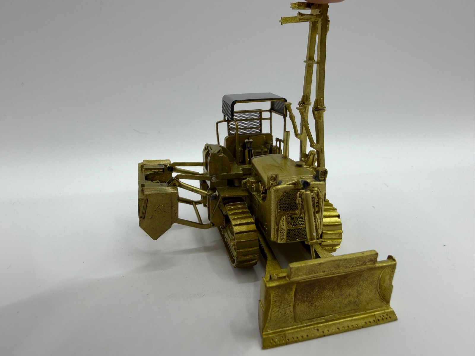 Overland Models Caterpillar “D-8” Bulldozer OMI-3079 w/Strait Blade/Side Boom/CW