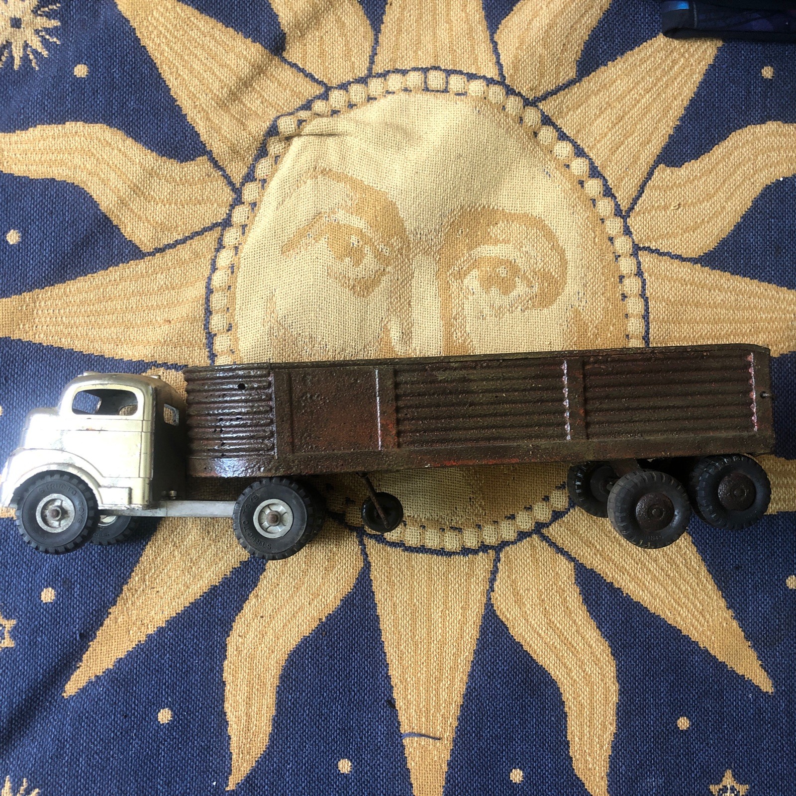 Vintage 1950’s Structo Steel Cargo Company Pressed Steel Semi Truck & Trail (16C