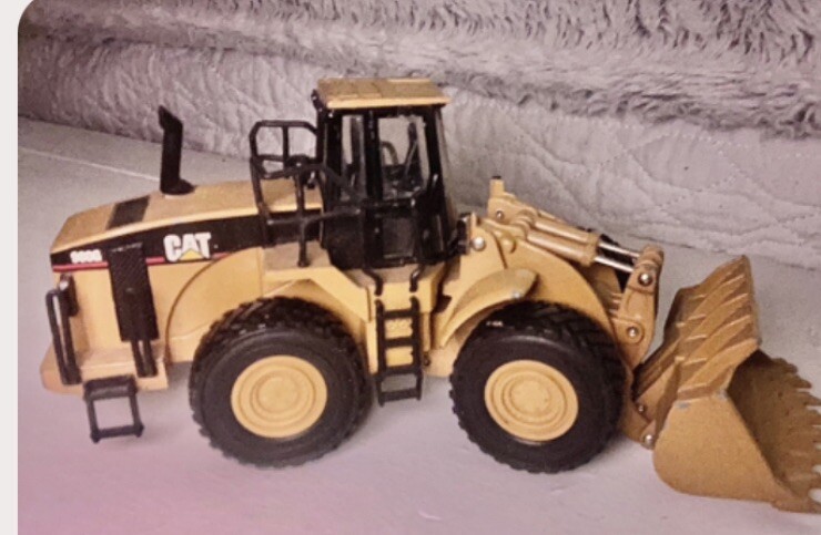 NORSCOT CAT 1:50 D11R TRACK-TYPE TRACTOR DOZER / NORSCOT CAT 980G WHEEL LOADER
