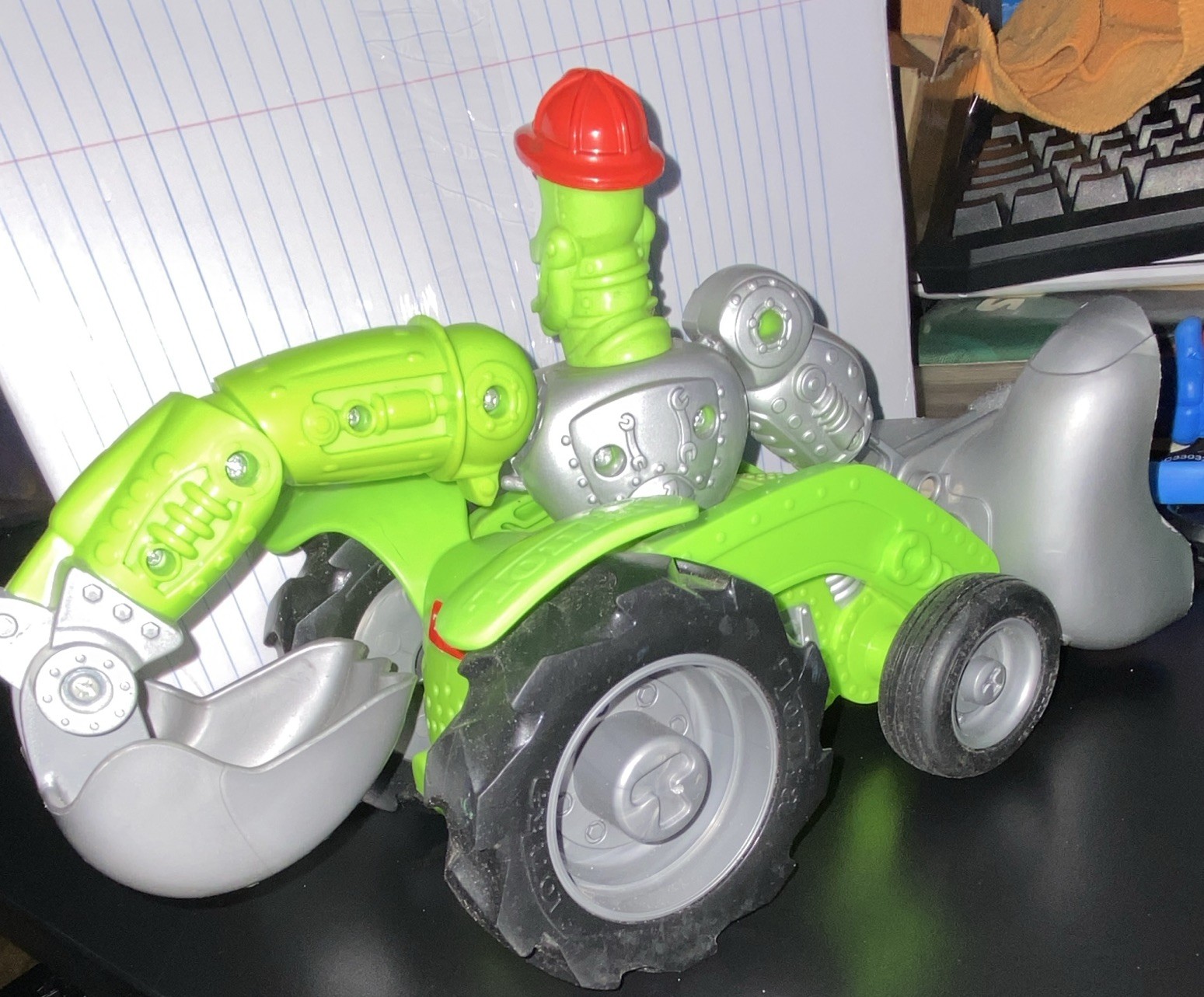 Tonka Chuck & Friends Green Construction Vehicle w/ Scoop & Driver works great