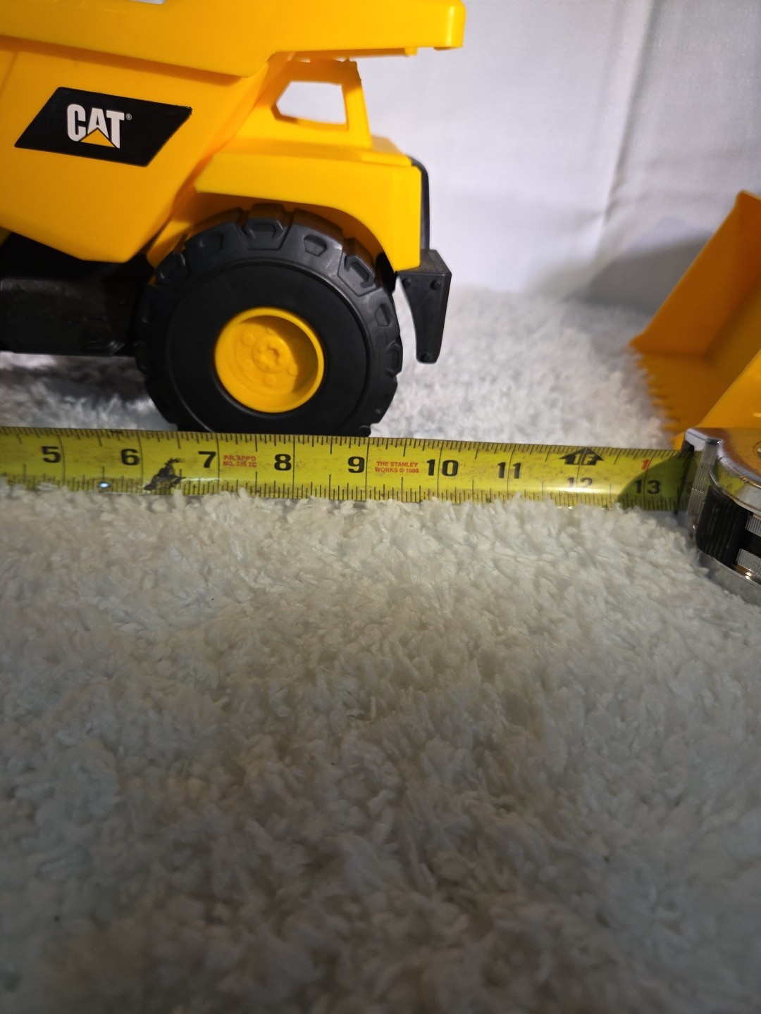 Kids Plastic Cat Loader And Dump Truck As Is- Loader May Need Batteries/Not Work