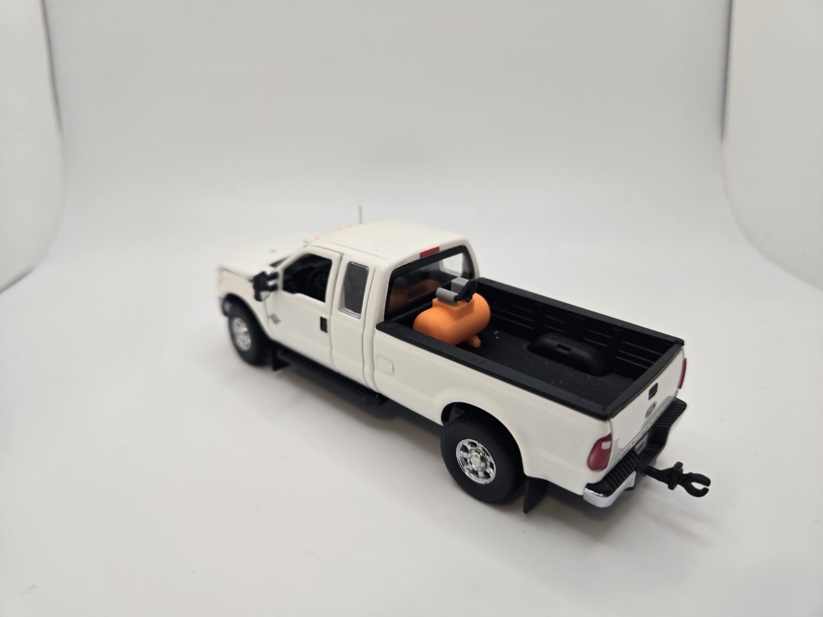 1/50 Scale Small Shop Compressor *2 Pack* in Orange