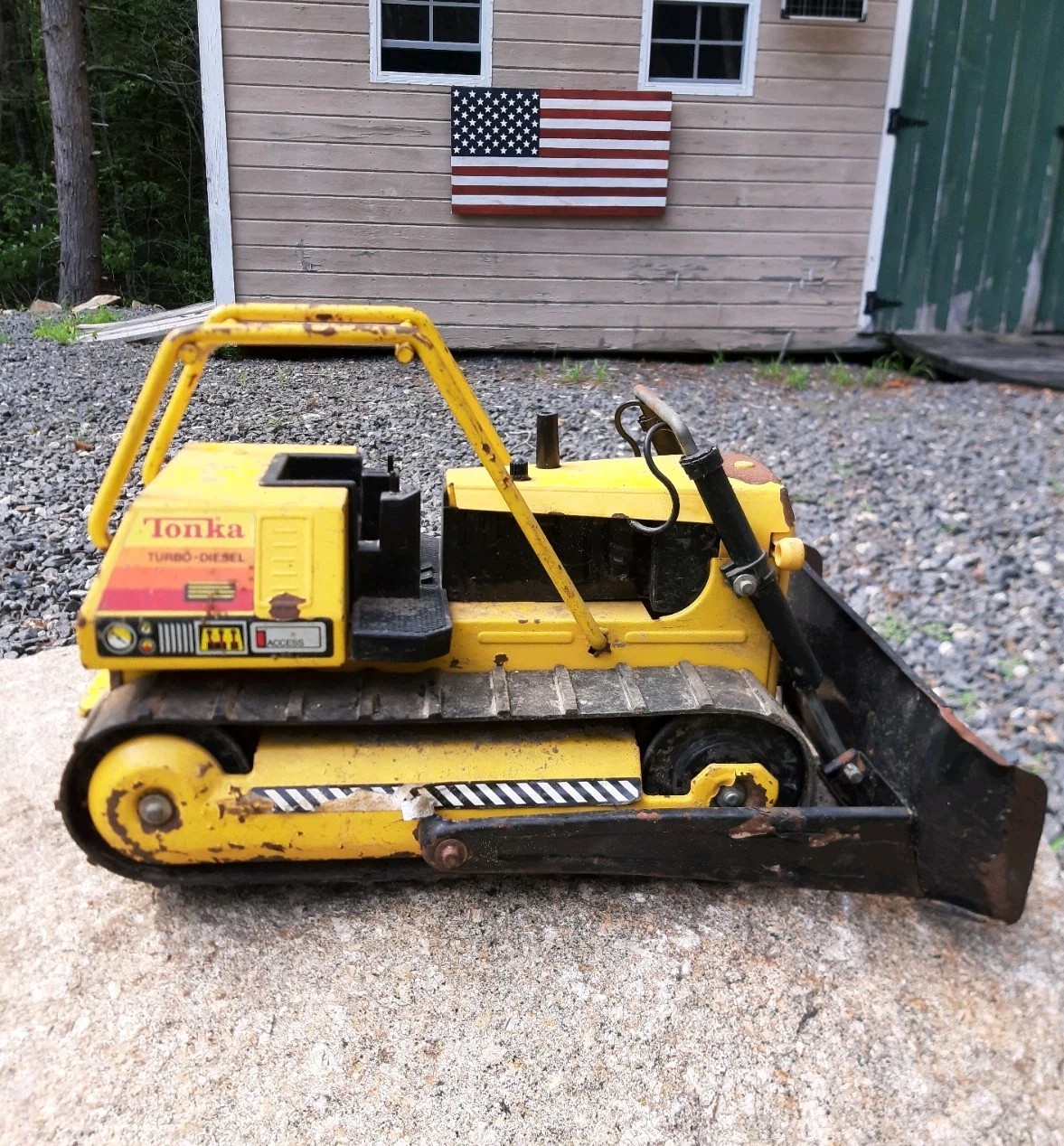 Vintage Tonka Turbo-Diesel Yellow/Black Metal Diecast Tracked Dozer Front Blade