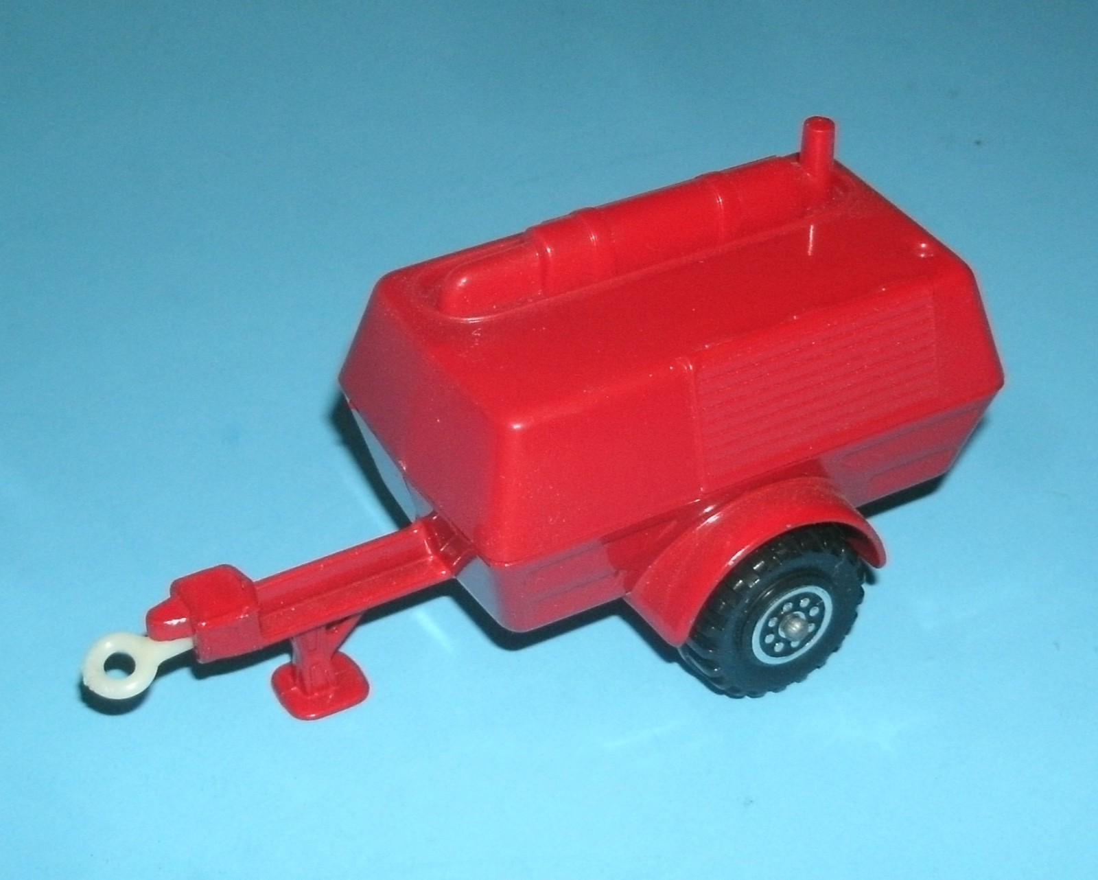 1/35 Scale Generator / Compressor Tow Trailer (3.75″) Matchbox Super Kings K118