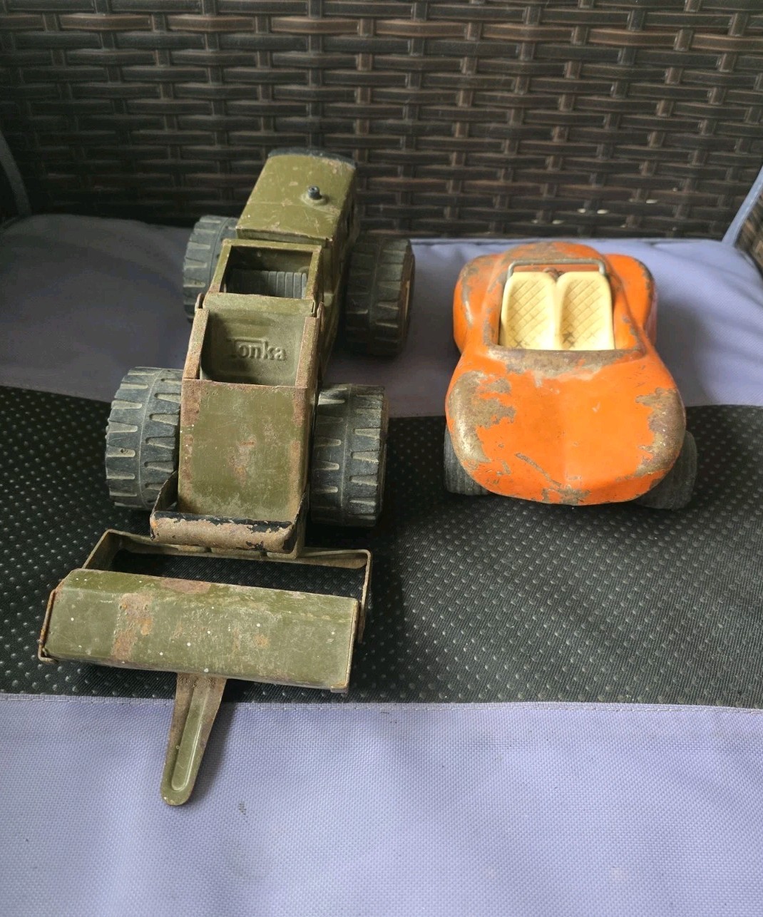 Vintage Tonka Vehicles Lot Of 2 In Rough Pre Owned Condition V3