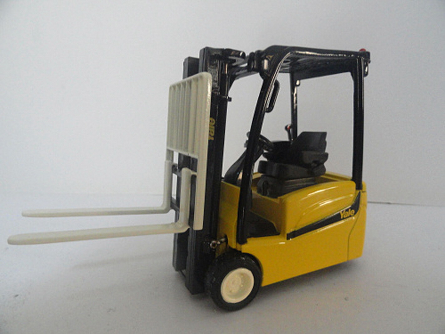 1/25 Scale Yale Electric Lift Truck Diecast Model Toy Collection Gift NIB