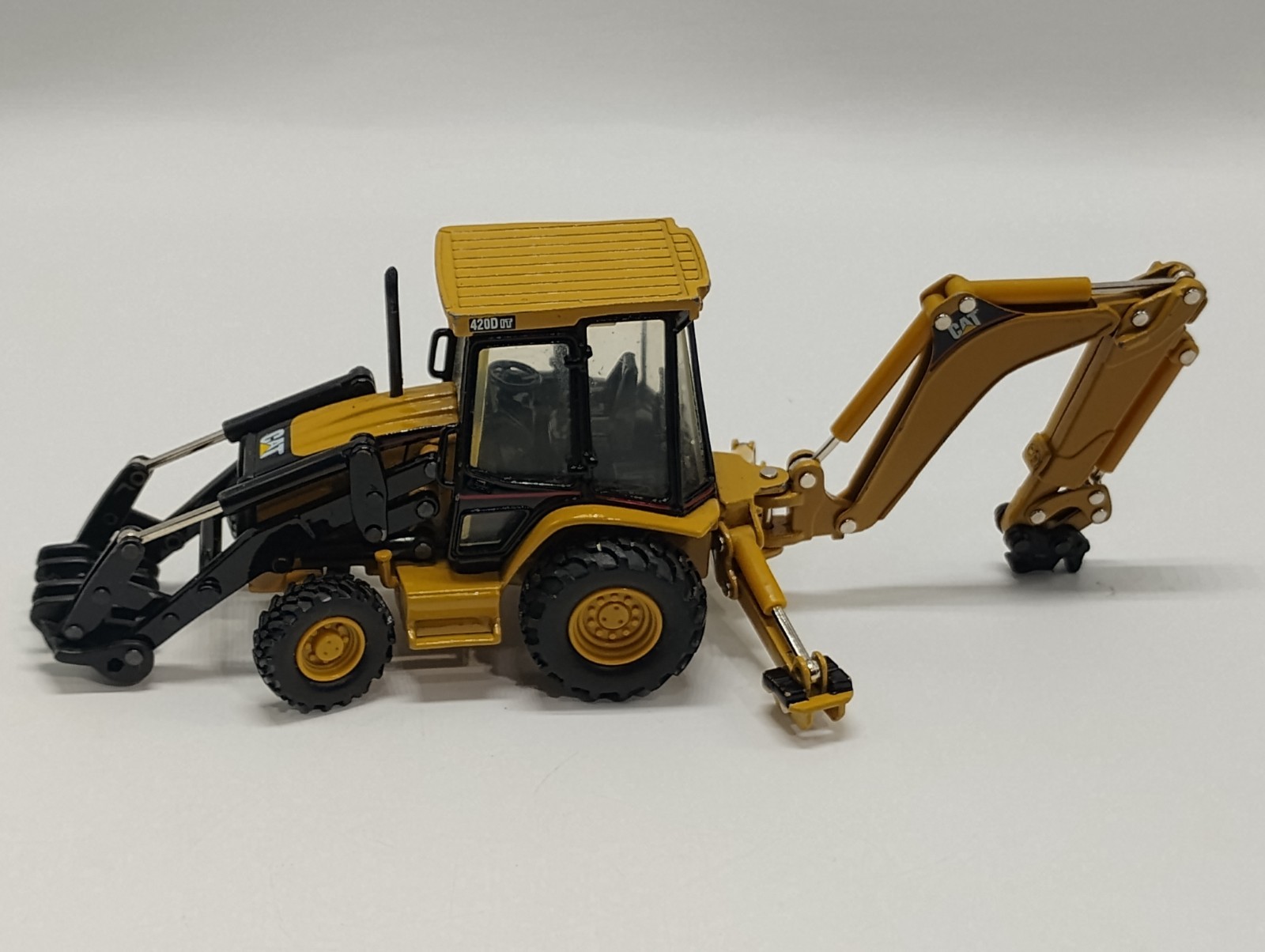 Norscot Ertl Caterpillar 420D Back Hoe 613C Scraper D6H Dozer PARTS OR REPAIR