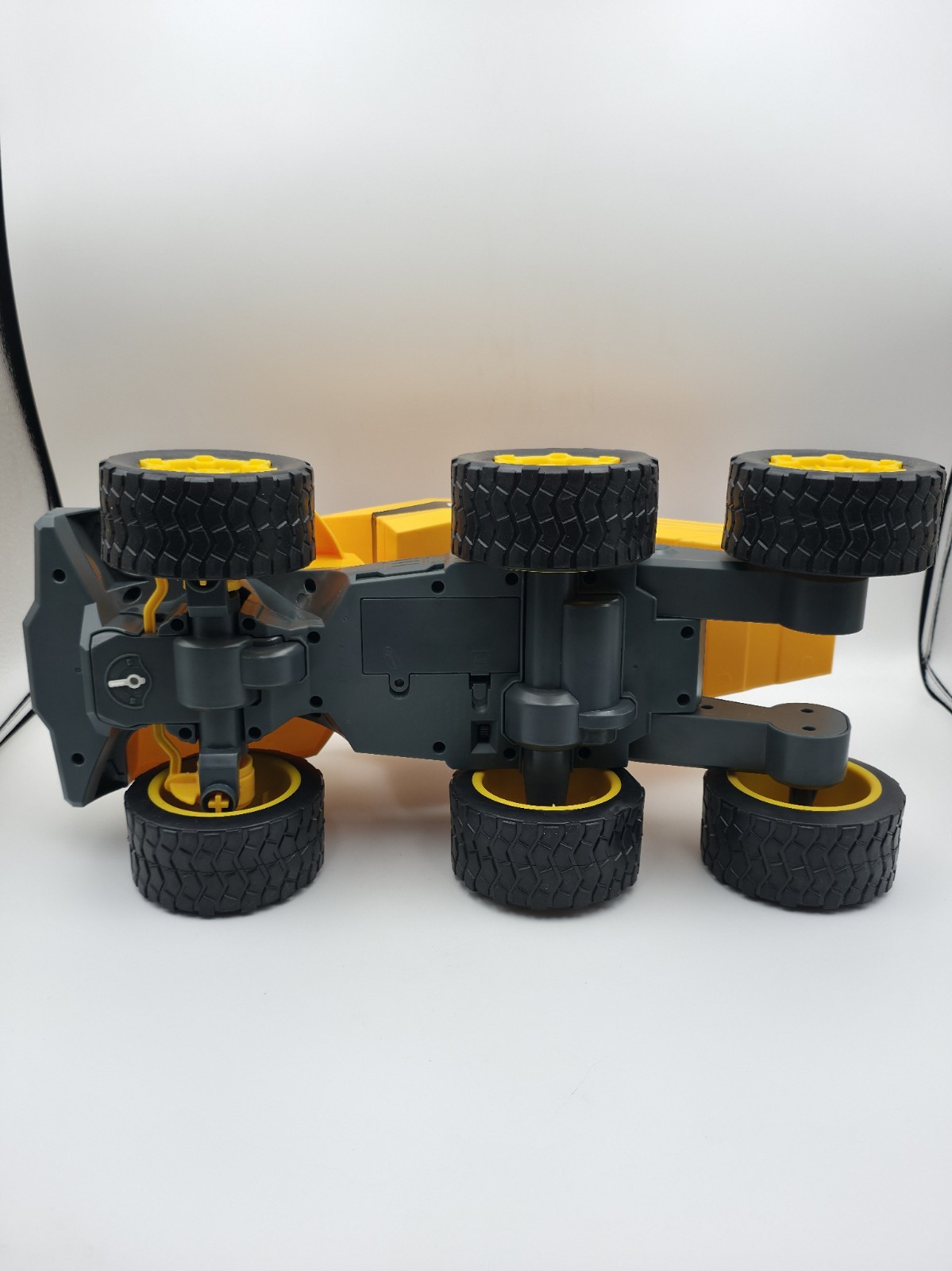 Construction Toys, Massive Mover Dump Truck – Remote Control Truck, – Speed up t
