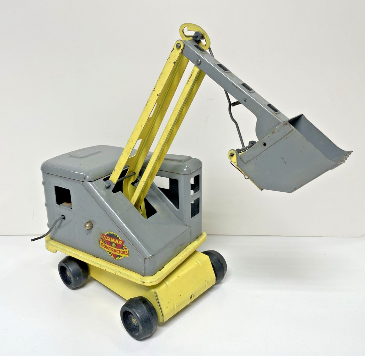 Vintage Marx Lumar Contractors Truck Automatic Scoop Power Shovel