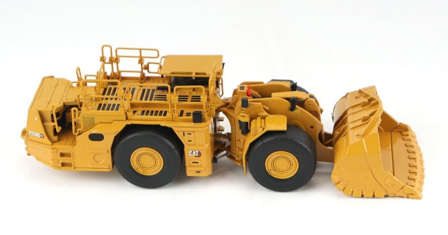 DIECAST MASTERS,Wheel loader CATERPILAR R2900 XE, 1/50, DCM85719