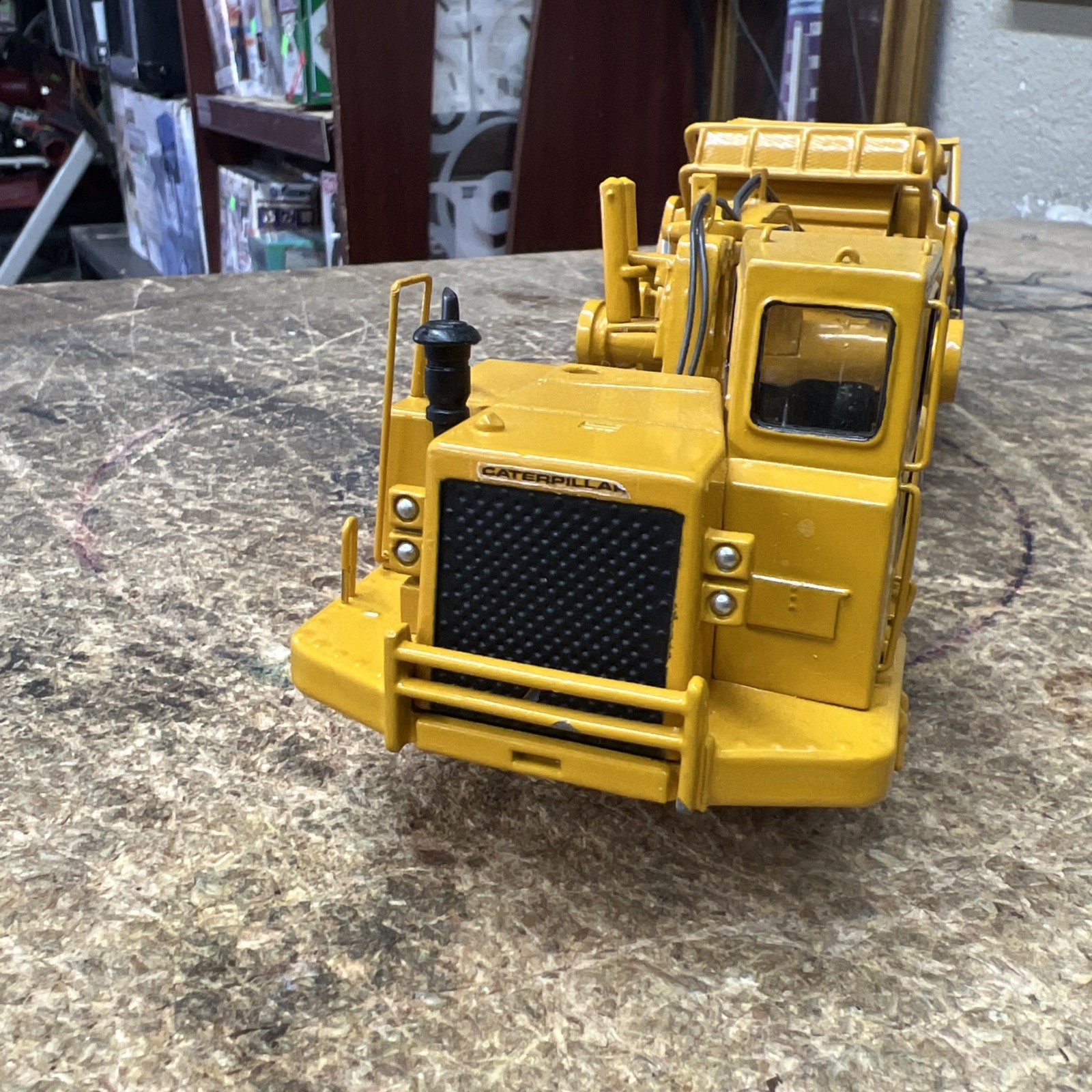 Caterpillar Cat 639D Elevating Scraper CCM 1:48 Scale Diecast Model *SEE PICS*