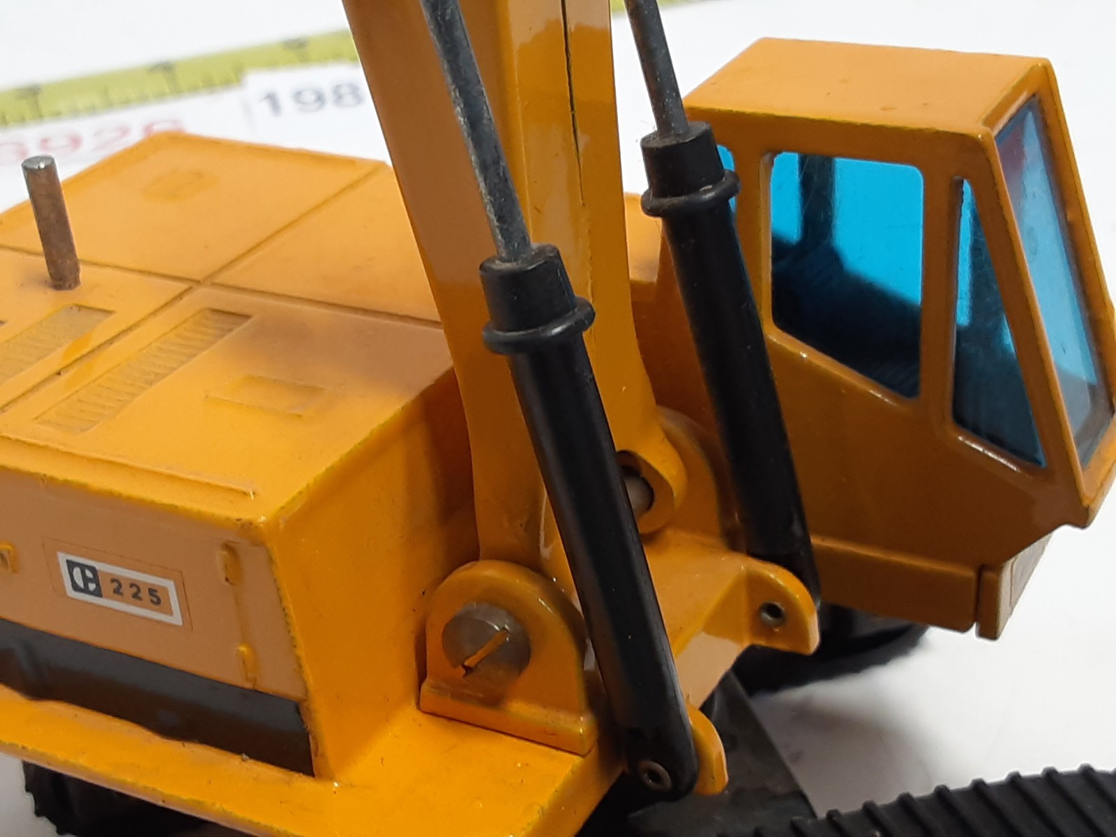 Joal 216 Caterpillar 225 Hydraulic Excavator 1:50, No Box