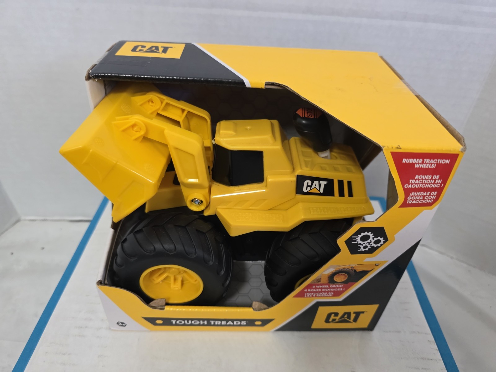 Funrise Tough Treads CAT Loader 1:24 Plastic Yellow Black Unopened Box 83431