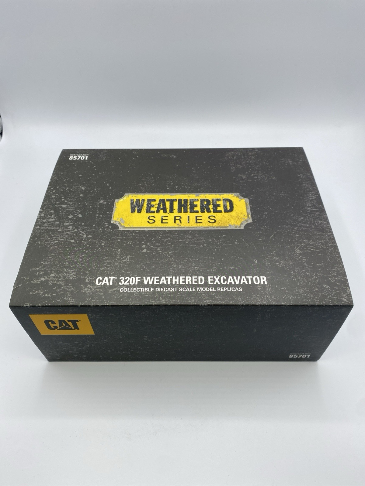 Caterpillar Cat 320F Weathered Excavator 1:50 Scale Diecast Masters 85701