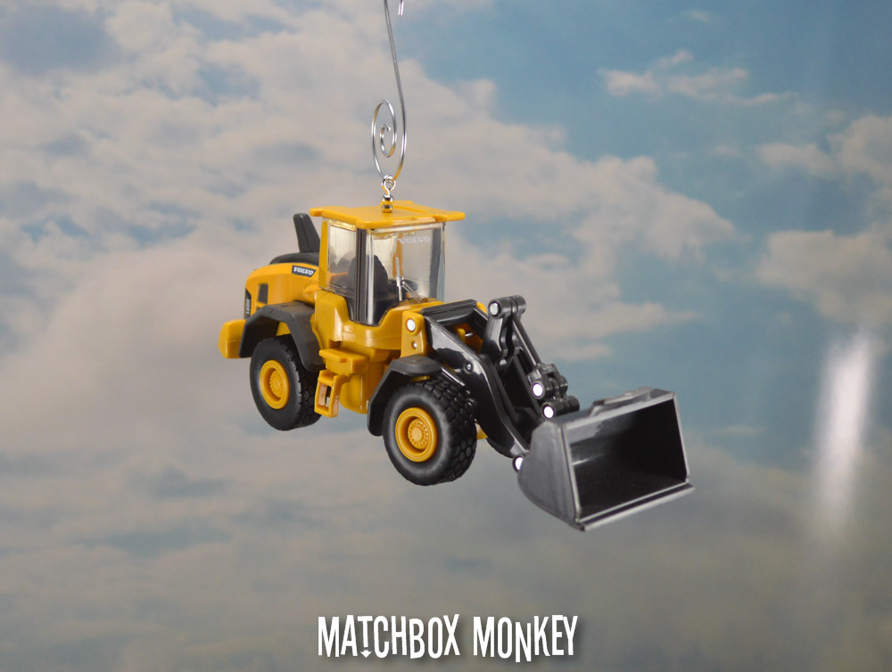 Volvo L60H Front Wheel Loader 1/87 Custom Christmas Ornament Deere CAT Deere