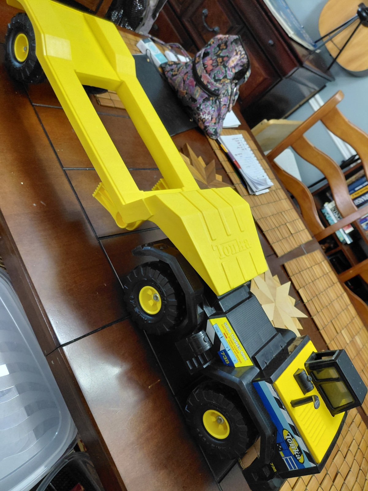 1999 TONKA MIGHTY DIESEL TRACTOR WITH LOWBOY TRAILER SEMI *NO RAMPS!*