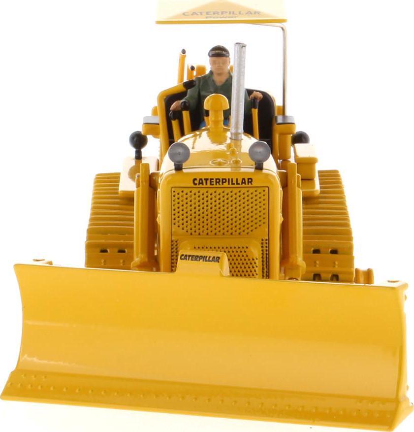 CAT Caterpillar D7C Track-Type Tractor Dozer with Operator 1/50 Diecast Masters