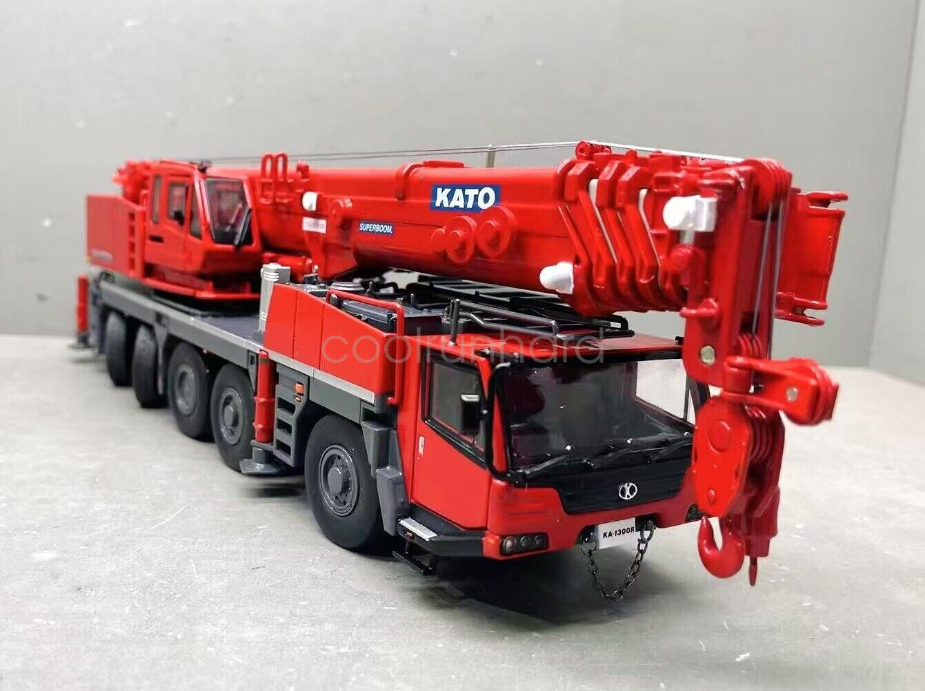 1:50 Scale KATO KA-1300R Crane Construction Machine Equipment Diecast Collection