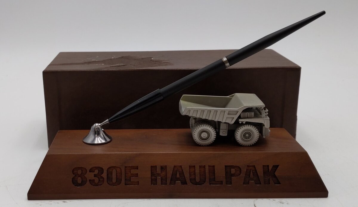 Precision Pewter-Craft 1:100 Pewter 830E Haulpak Desk Pen & Display JHM CO. EX