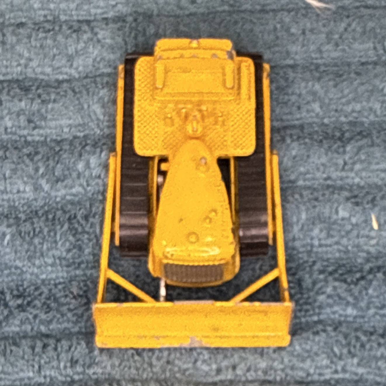 TootsieToy CAT Tracked Dozer 1/50 Diecast Metal Construction Toy Yellow/Black