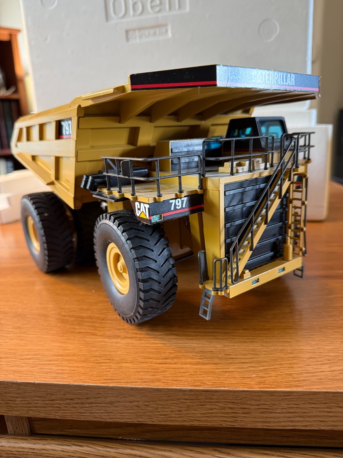 CAT 1:50 797 Mining Off-Highway Truck Diecast Rare, Great Condition Original 797