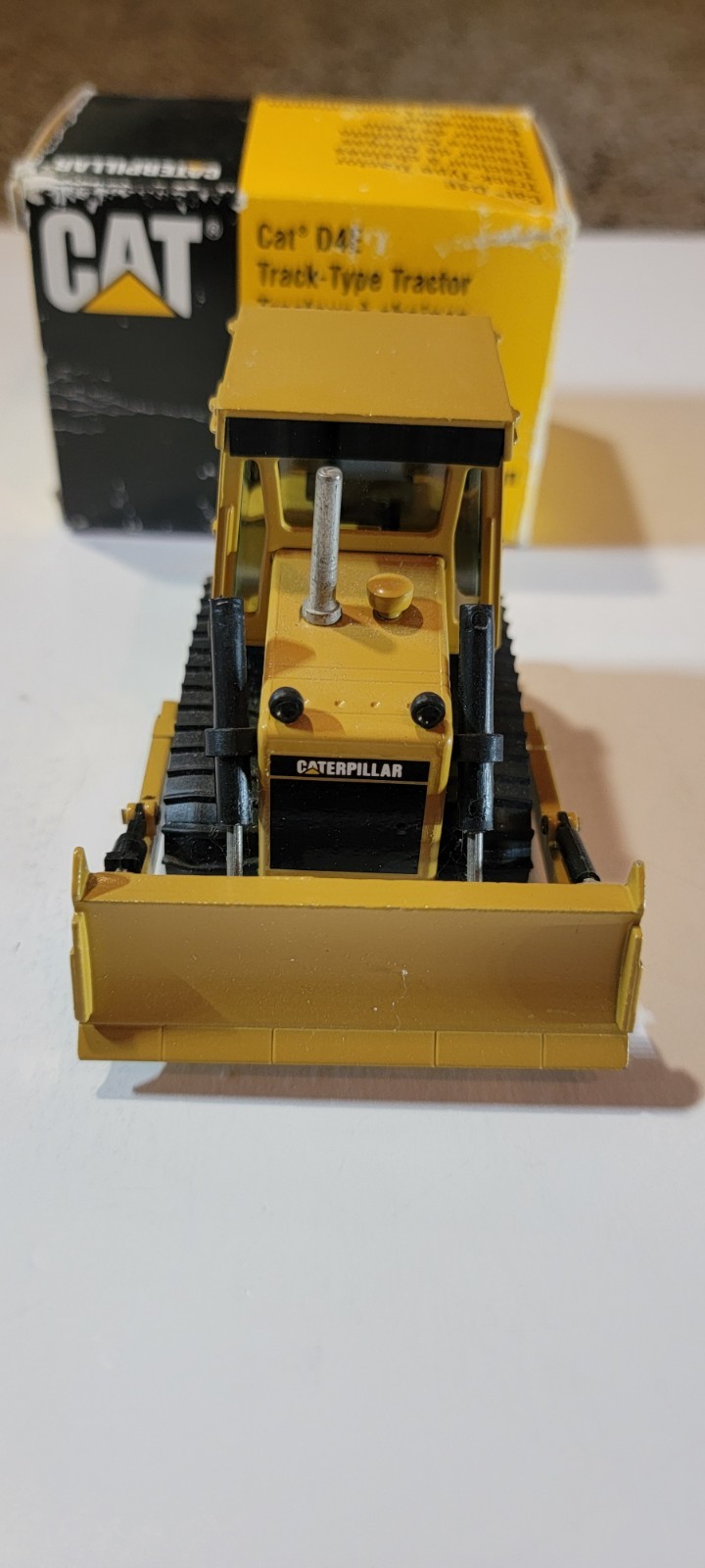 NGZ 1:50 Diecast Cat Caterpillar D4E Tracked Tractor Bulldozer Kettendozer #205