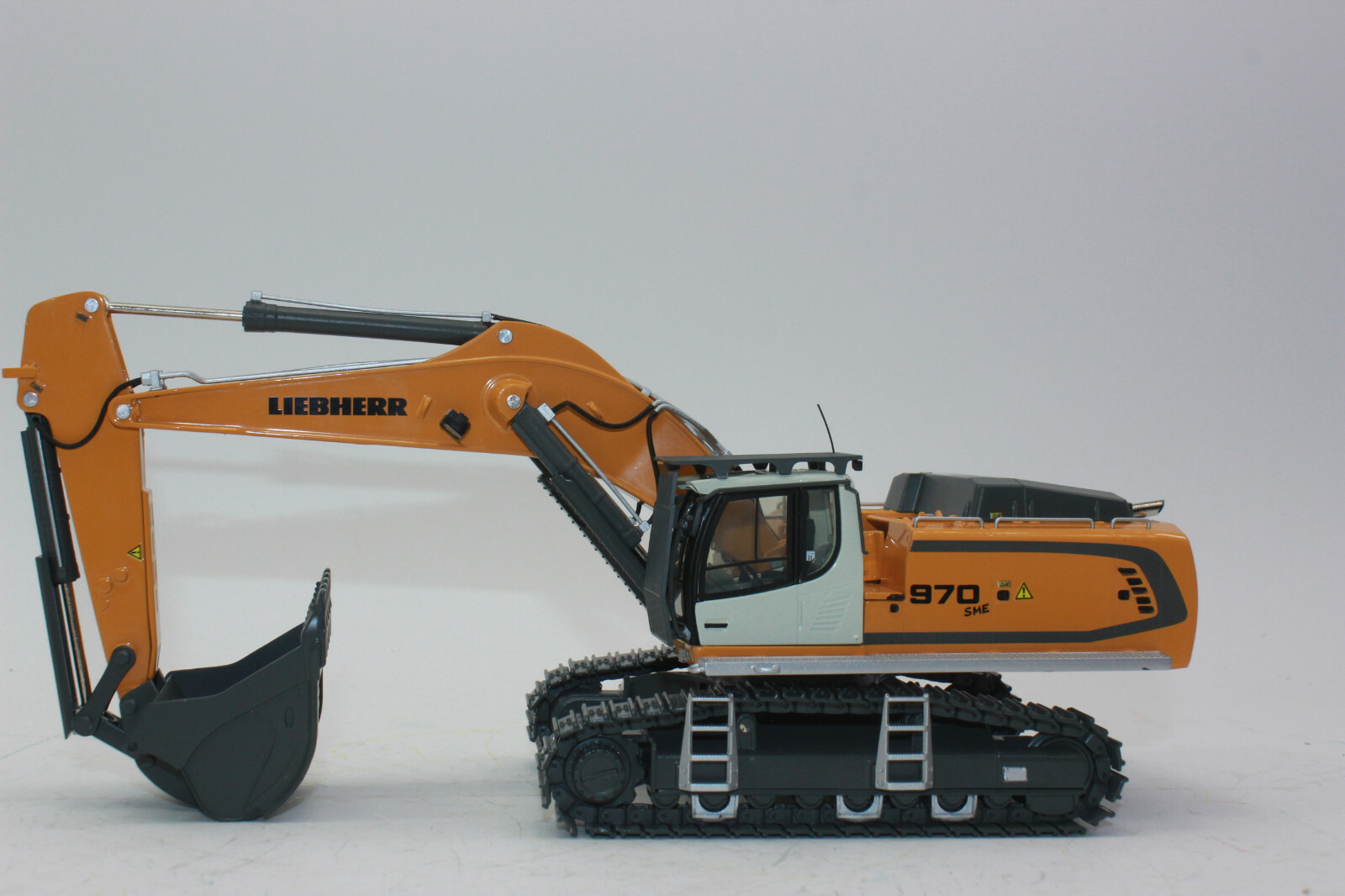 Wsi 64-2002 Facelift Liebherr R 970 Yellow Excavator SME 04-1047 1:50 New